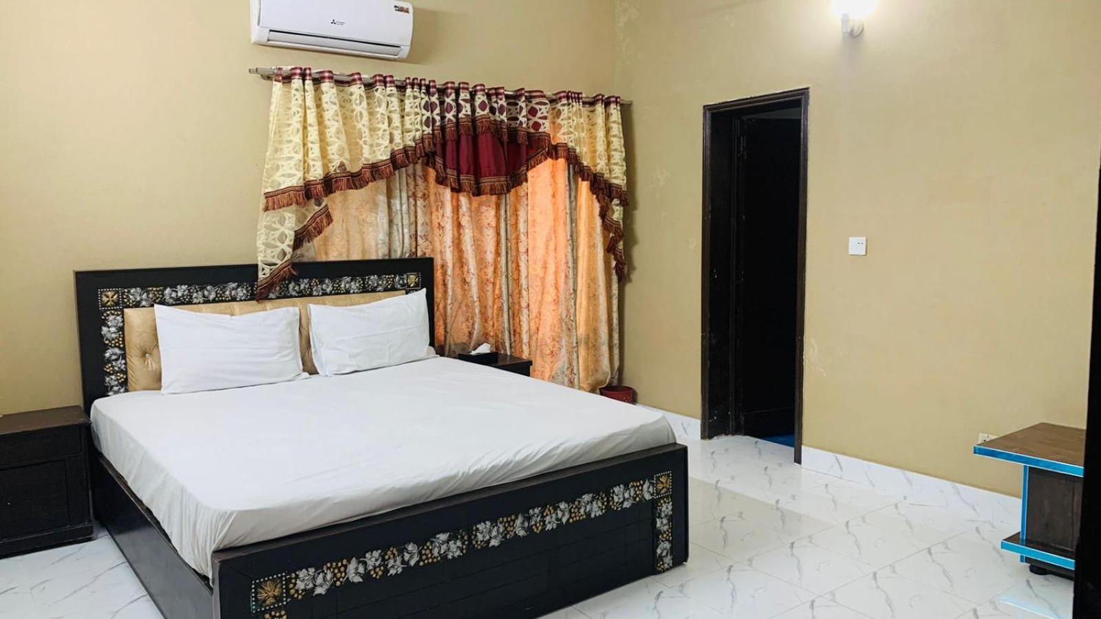 Hotel Royal Fort Lahor Dış mekan fotoğraf